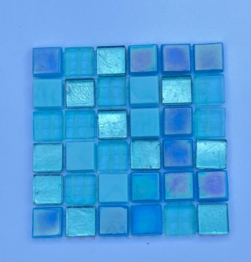 (koopjes) Glas Vierkantjes 15mm 36 stuks mix licht zeeblauw