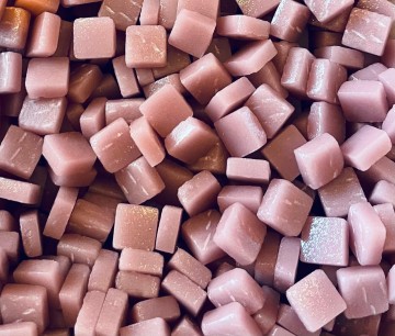 (koopjes) Glas Vierkantjes 8mm 100 gram mat Roze 035