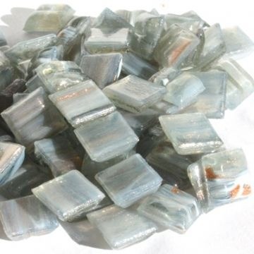 Glas Vierkantjes 10mm Goudader 50 gram Lichtgrijs GA58