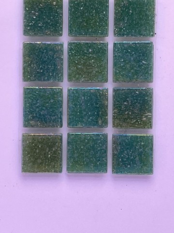 Glas Vierkantjes 20mm Parelmoer 45 stuks Gras