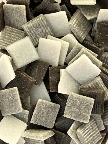 Glas Vierkantjes 20mm 500 gram voordeelzakken Grijs-Antraciet Mix