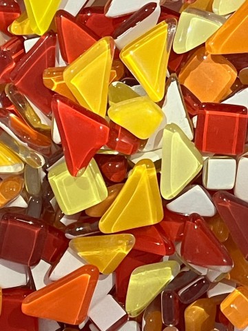 Glas Puzzelmix (Soft Glass) 100 Gram Rood-Geel-Oranje Mix