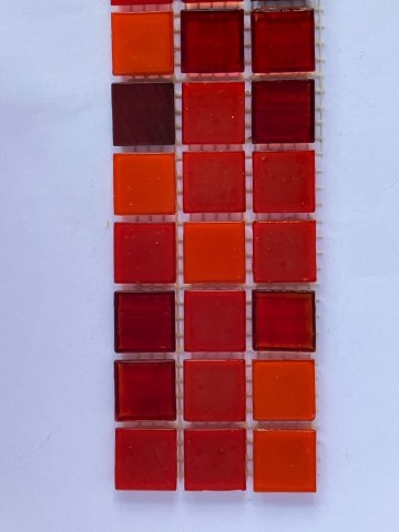 Glas Vierkantjes 20mm Basis 45 stuks Rood Mix