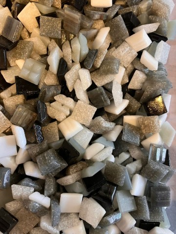 Glas Vierkantjes 10mm mixkleuren 100 gram Zwart-Wit-Grijs