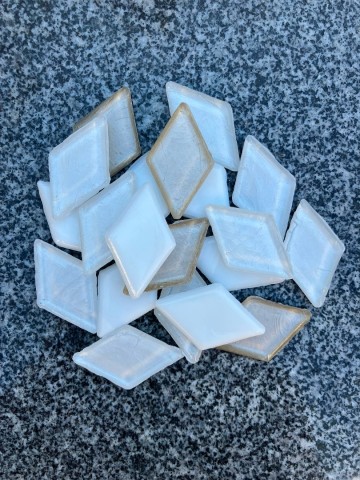 Ruitjes wit wit beige  parelmoer