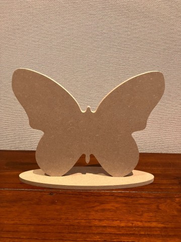 Ondergrond houten vlinder op voet 27 x 22 cm