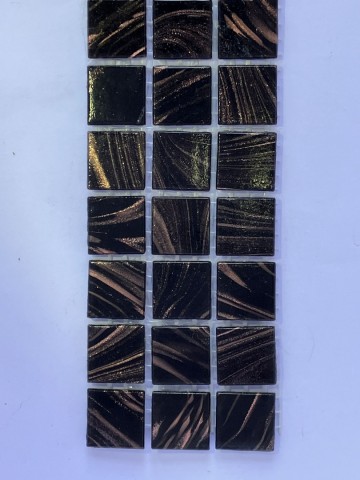 Glas Vierkantjes 20mm Goudader 45 stuks Zwart